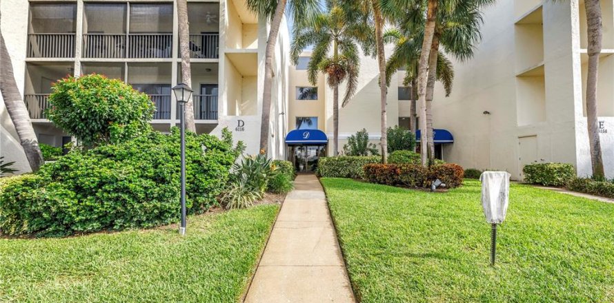 Condo in Bradenton, Florida, 2 bedrooms  № 1900310