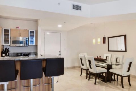 Condominio en venta en Aventura, Florida, 2 dormitorios, 99.41 m2 № 1862383 - foto 3