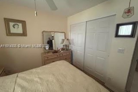 Casa en venta en Royal Palm Beach, Florida, 3 dormitorios, 171.03 m2 № 1786917 - foto 20