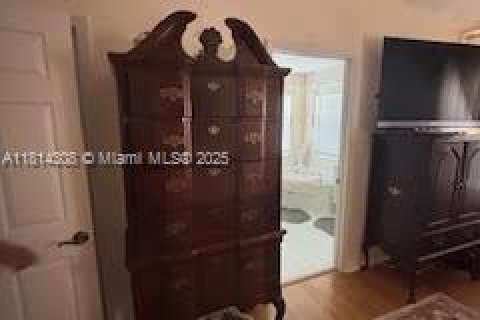 Casa en venta en Royal Palm Beach, Florida, 3 dormitorios, 171.03 m2 № 1786917 - foto 14