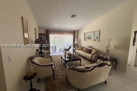 Casa en venta en Royal Palm Beach, Florida, 3 dormitorios, 171.03 m2 № 1786917 - foto 5