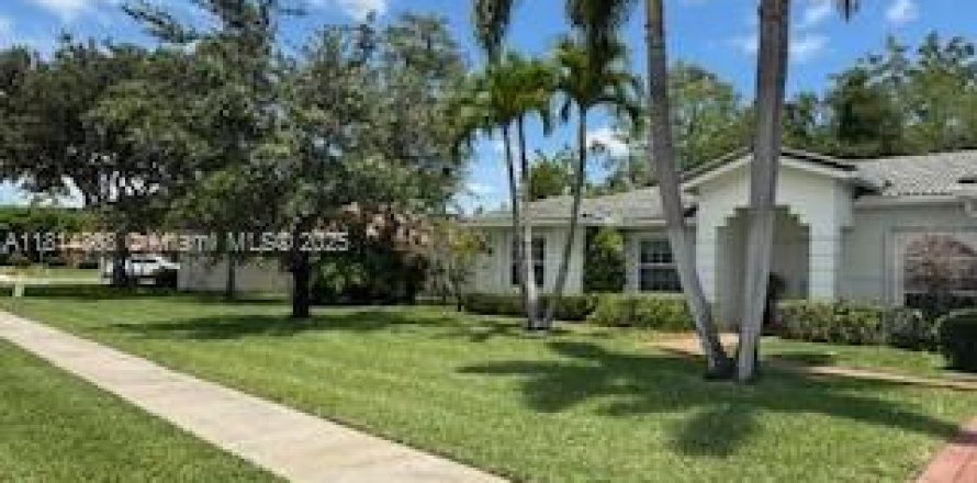 Casa en Royal Palm Beach, Florida 3 dormitorios, 171.03 m2 № 1786917