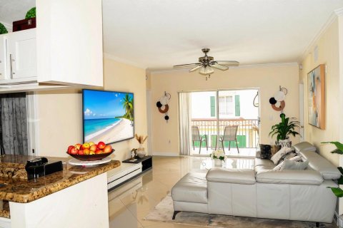 Condominio en Coral Springs, Florida, 3 dormitorios  № 2260954