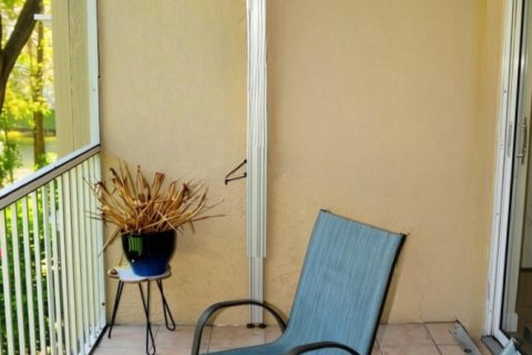 Condominio en alquiler en Coral Springs, Florida, 3 dormitorios, 116.59 m2 № 2260954 - foto 20