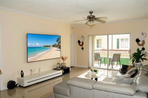 Condominio en alquiler en Coral Springs, Florida, 3 dormitorios, 116.59 m2 № 2260954 - foto 4