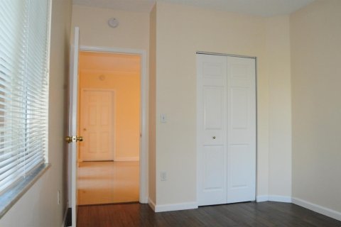 Condominio en alquiler en Coral Springs, Florida, 3 dormitorios, 116.59 m2 № 2260954 - foto 15