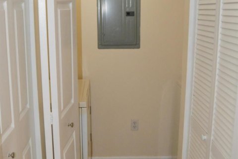 Condominio en alquiler en Coral Springs, Florida, 3 dormitorios, 116.59 m2 № 2260954 - foto 17