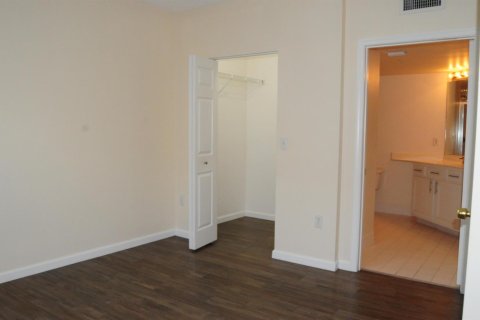 Condominio en alquiler en Coral Springs, Florida, 3 dormitorios, 116.59 m2 № 2260954 - foto 9