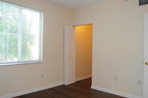 Condominio en alquiler en Coral Springs, Florida, 3 dormitorios, 116.59 m2 № 2260954 - foto 13