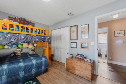 House in Lake Worth, Florida 3 bedrooms, 160.16 sq.m. № 2394789 - photo 29