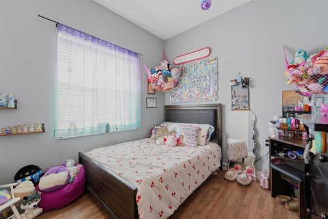 House in Lake Worth, Florida 3 bedrooms, 160.16 sq.m. № 2394789 - photo 24