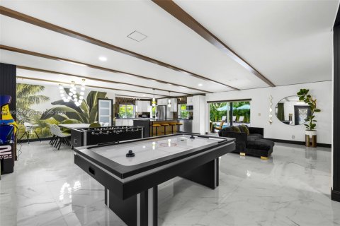 House in Coral Springs, Florida 4 bedrooms, 189.52 sq.m. № 2006547 - photo 24