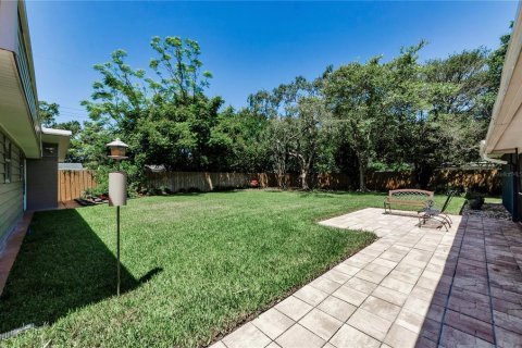 House in Tampa, Florida 3 bedrooms, 152.92 sq.m. № 1858382 - photo 29