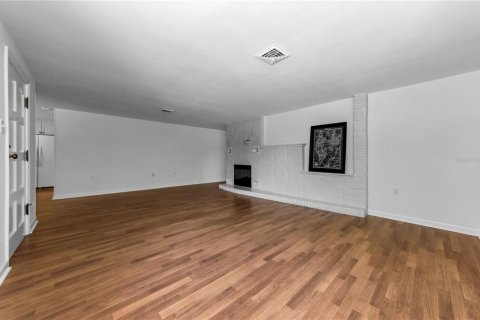 House in Tampa, Florida 3 bedrooms, 152.92 sq.m. № 1858382 - photo 6