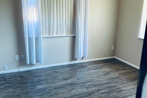 Villa ou maison à louer à Port St. Lucie, Floride: 2 chambres, 141.58 m2 № 2181433 - photo 12