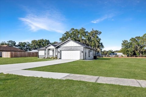 Villa ou maison à vendre à Brooker, Floride: 4 chambres, 158.86 m2 № 2142388 - photo 2