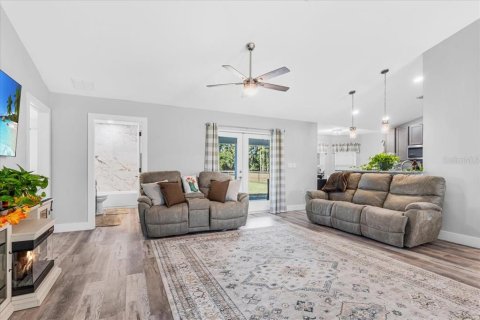 Villa ou maison à vendre à Brooker, Floride: 4 chambres, 158.86 m2 № 2142388 - photo 6