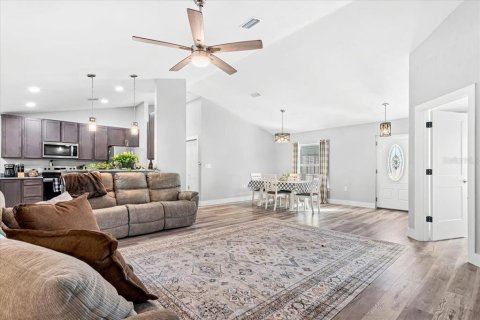 Villa ou maison à vendre à Brooker, Floride: 4 chambres, 158.86 m2 № 2142388 - photo 5