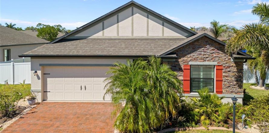 House in Port Charlotte, Florida 3 bedrooms, 149.29 sq.m. № 1608042