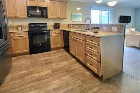 House in Bradenton, Florida 2 bedrooms, 94.11 sq.m. № 1826992 - photo 2