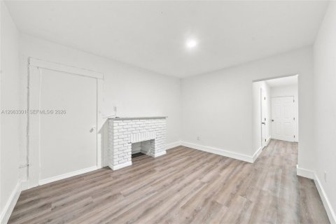 Appartement à louer à Miami, Floride: 3 chambres, 216.46 m2 № 2265557 - photo 7