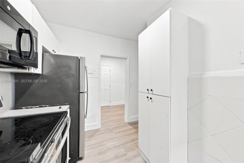Appartement à louer à Miami, Floride: 3 chambres, 216.46 m2 № 2265557 - photo 14