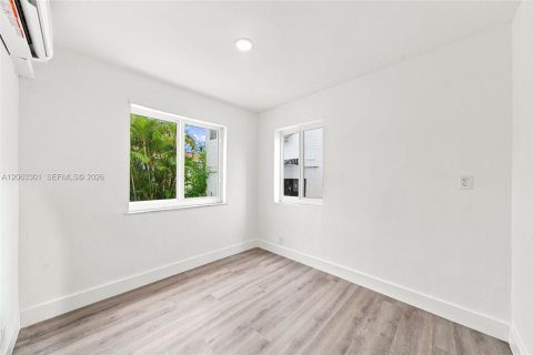 Appartement à louer à Miami, Floride: 3 chambres, 216.46 m2 № 2265557 - photo 19