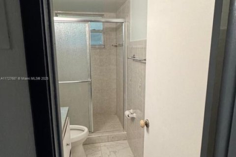 Condominio en venta en Miami Gardens, Florida, 2 dormitorios, 83.8 m2 № 1692830 - foto 29