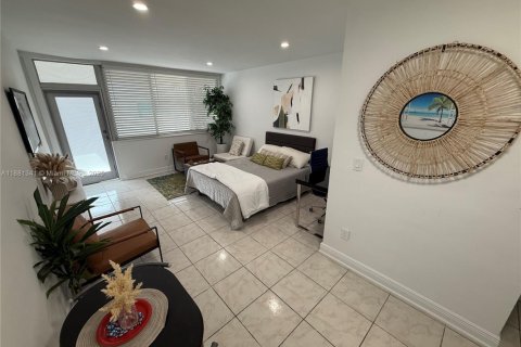 Apartment in Miami Beach, Florida 799.89 sq.m. № 1925429 - photo 21