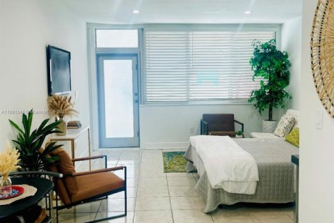 Apartment in Miami Beach, Florida 799.89 sq.m. № 1925429 - photo 11