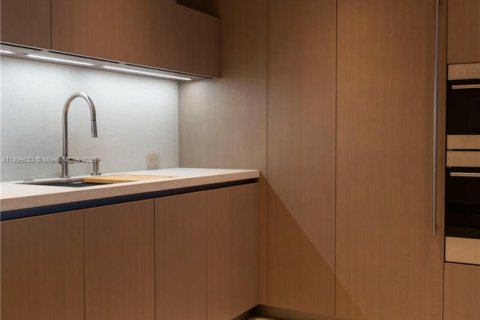 Copropriété à louer à Miami Beach, Floride: 3 chambres, 274.9 m2 № 1950945 - photo 13
