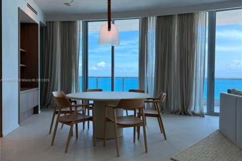Copropriété à louer à Miami Beach, Floride: 3 chambres, 274.9 m2 № 1950945 - photo 4