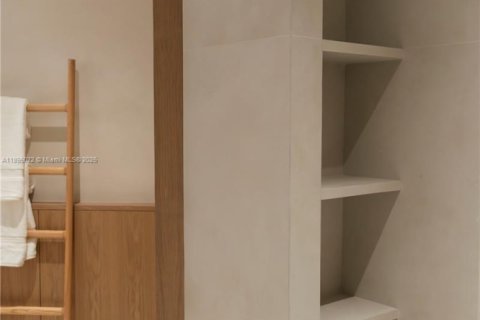 Copropriété à louer à Miami Beach, Floride: 3 chambres, 274.9 m2 № 1950945 - photo 16