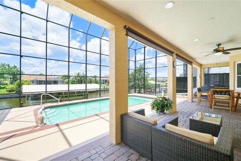 House in Palm Coast, Florida 4 bedrooms, 324.23 sq.m. № 1801836 - photo 9