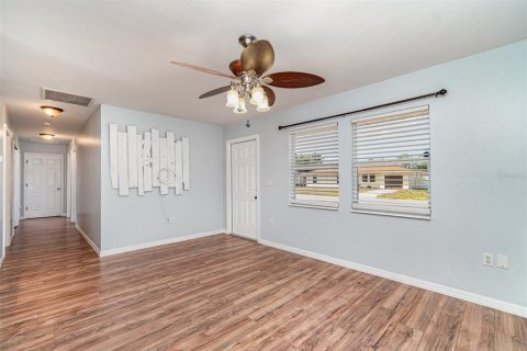 Casa en venta en Port Charlotte, Florida, 3 dormitorios, 101.08 m2 № 1740784 - foto 10
