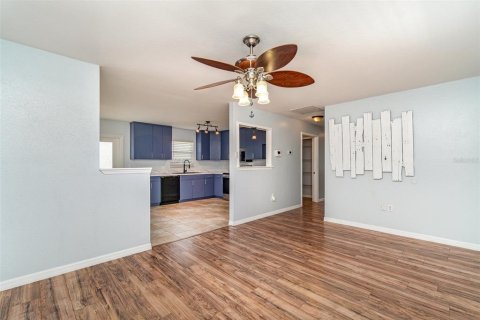 Casa en venta en Port Charlotte, Florida, 3 dormitorios, 101.08 m2 № 1740784 - foto 9