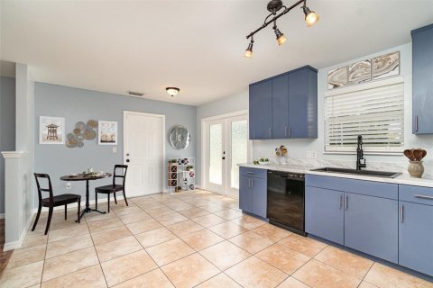 Casa en venta en Port Charlotte, Florida, 3 dormitorios, 101.08 m2 № 1740784 - foto 1