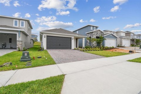 House in Minneola, Florida 4 bedrooms, 153.66 sq.m. № 1873680 - photo 4
