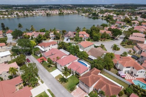 Casa en venta en Margate, Florida, 4 dormitorios, 208.38 m2 № 1977382 - foto 27