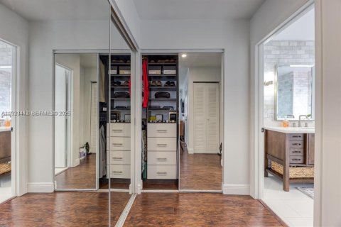 Casa en venta en Margate, Florida, 4 dormitorios, 208.38 m2 № 1977382 - foto 18