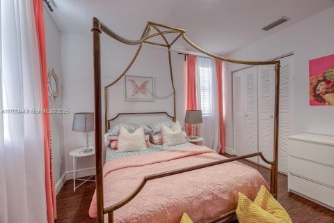 Casa en venta en Margate, Florida, 4 dormitorios, 208.38 m2 № 1977382 - foto 20