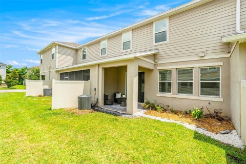 Touwnhouse à louer à Tampa, Floride: 3 chambres, 187.48 m2 № 1846703 - photo 27