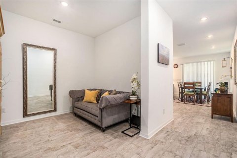 Touwnhouse à louer à Tampa, Floride: 3 chambres, 187.48 m2 № 1846703 - photo 5