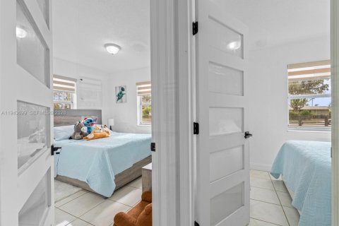 Villa ou maison à vendre à Miami, Floride: 3 chambres, 104.24 m2 № 2059948 - photo 13