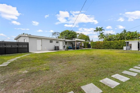 Villa ou maison à vendre à Miami, Floride: 3 chambres, 104.24 m2 № 2059948 - photo 25