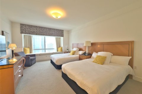 Condo in Miami, Florida, 2 bedrooms  № 1940611 - photo 23