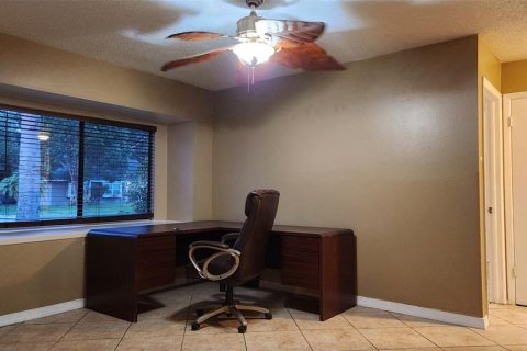 House in Tampa, Florida 3 bedrooms, 143.53 sq.m. № 2100300 - photo 16