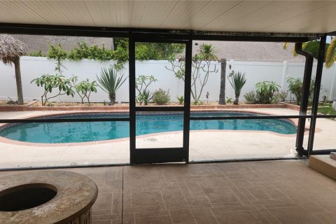 House in Tampa, Florida 3 bedrooms, 143.53 sq.m. № 2100300 - photo 22