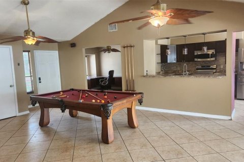 House in Tampa, Florida 3 bedrooms, 143.53 sq.m. № 2100300 - photo 6