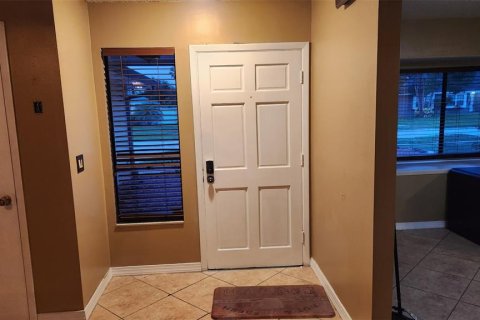 House in Tampa, Florida 3 bedrooms, 143.53 sq.m. № 2100300 - photo 4